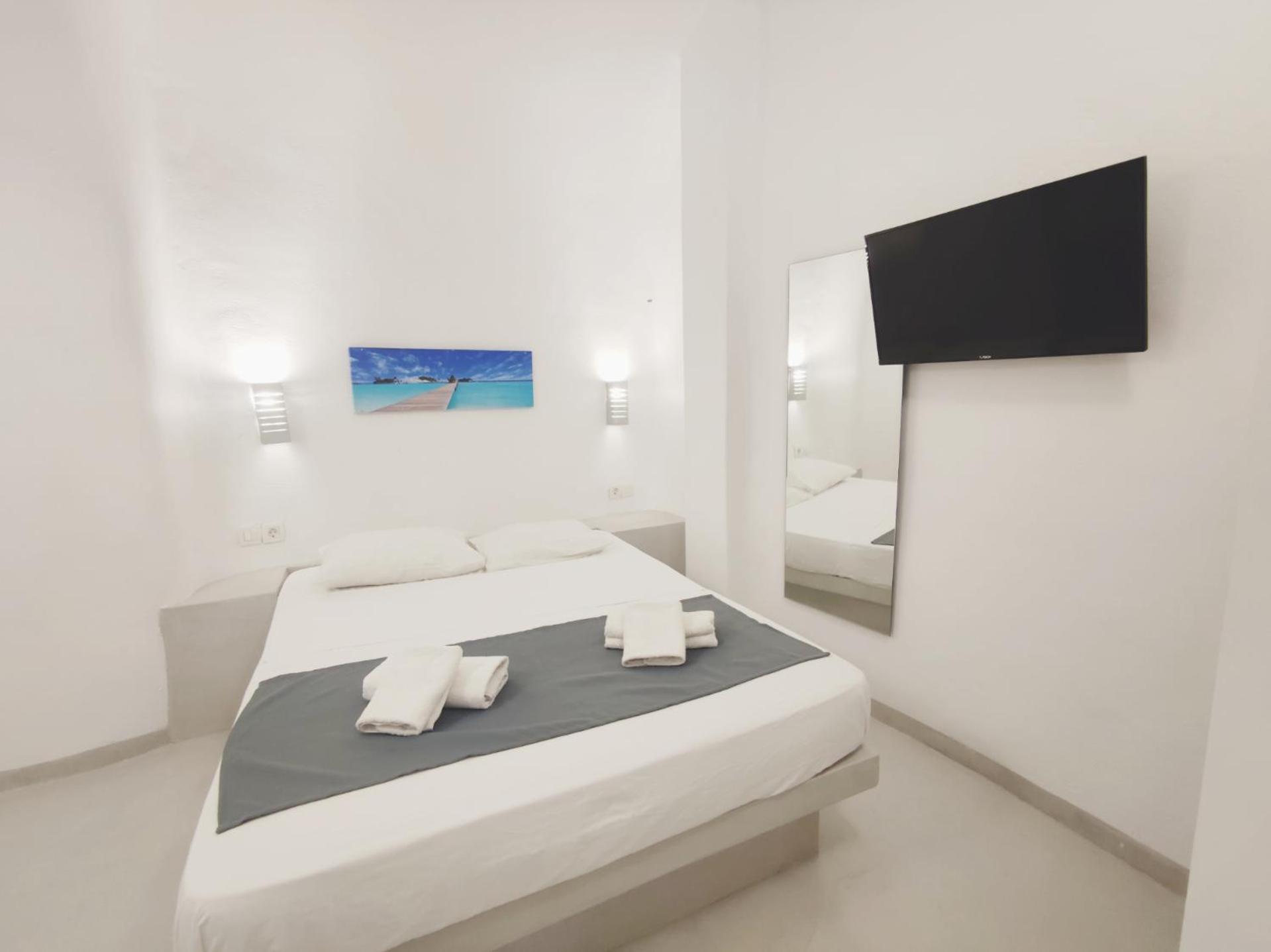 Low Cost Fira Center Rooms Ngoại thất bức ảnh
