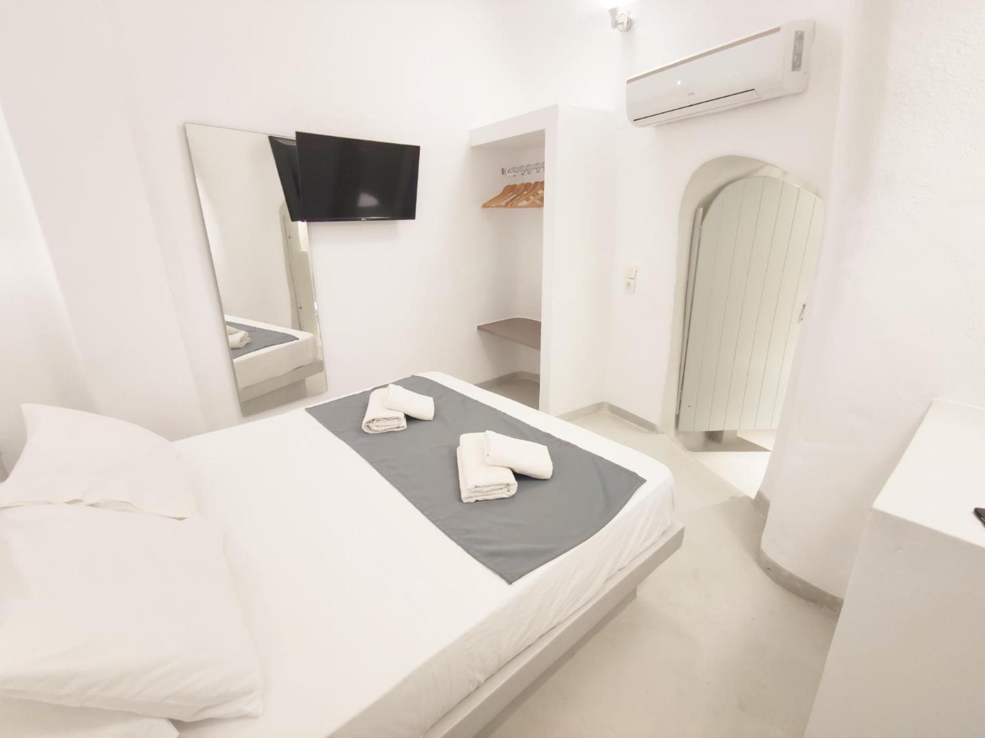 Low Cost Fira Center Rooms Ngoại thất bức ảnh